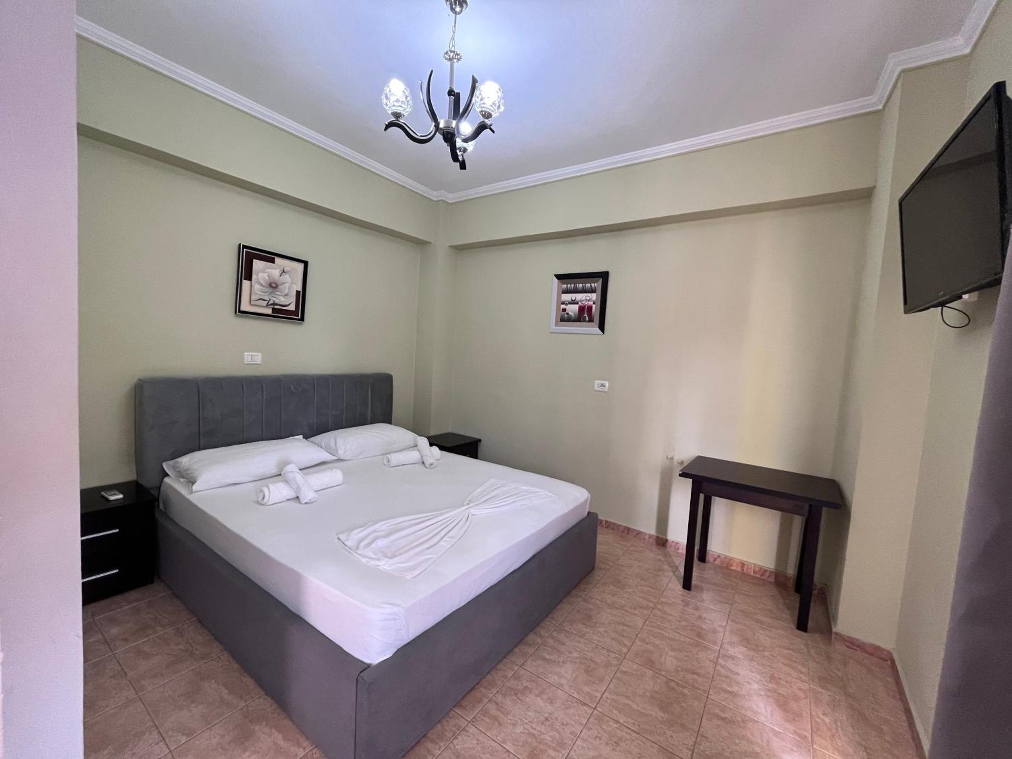 סרנדה Hotel Primavera מראה חיצוני תמונה
